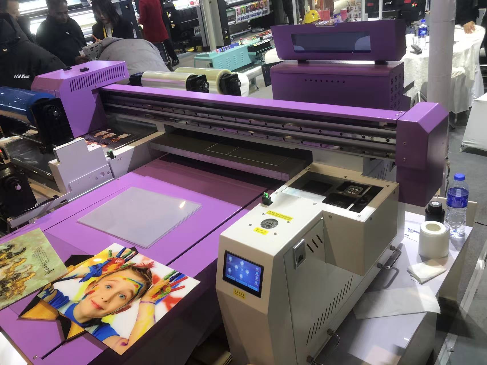 AB فيلم لفة إلى لفة طابعة UV ث - مراجعة Commercial Vinyl Printing Machine وسعره